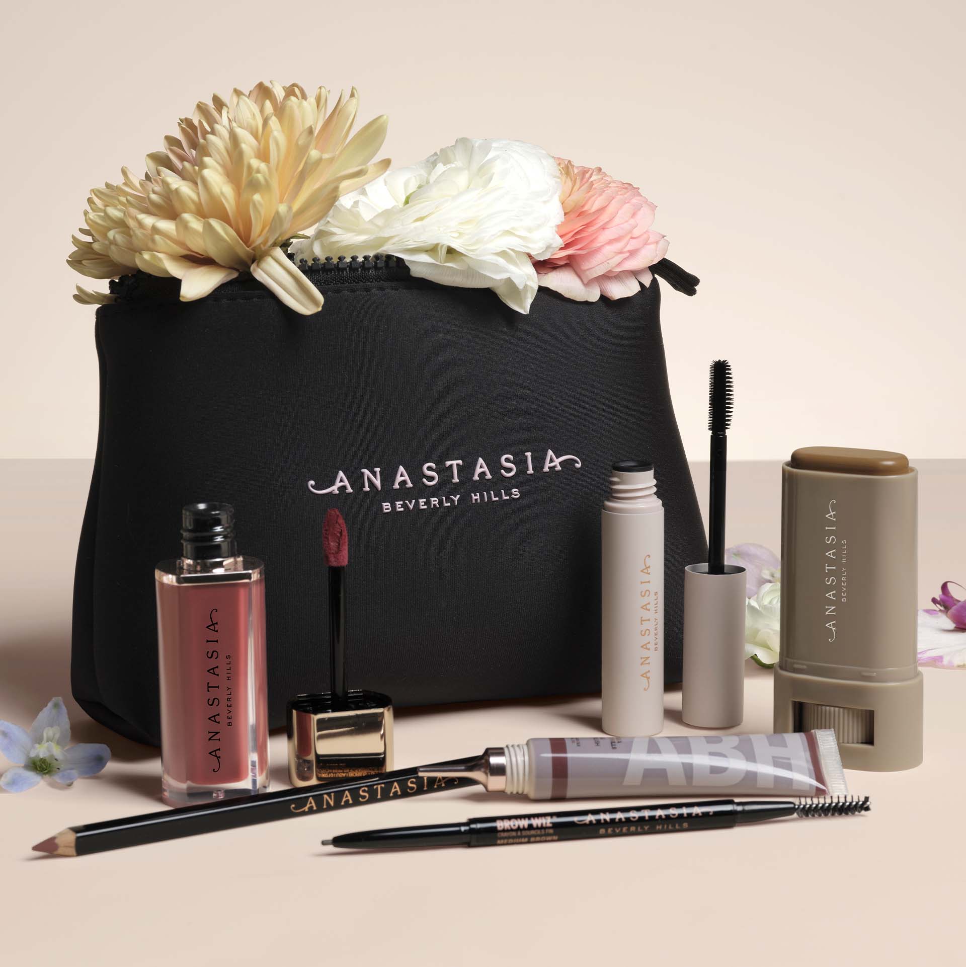 Timeless Beauty Gift Set - Image 2
