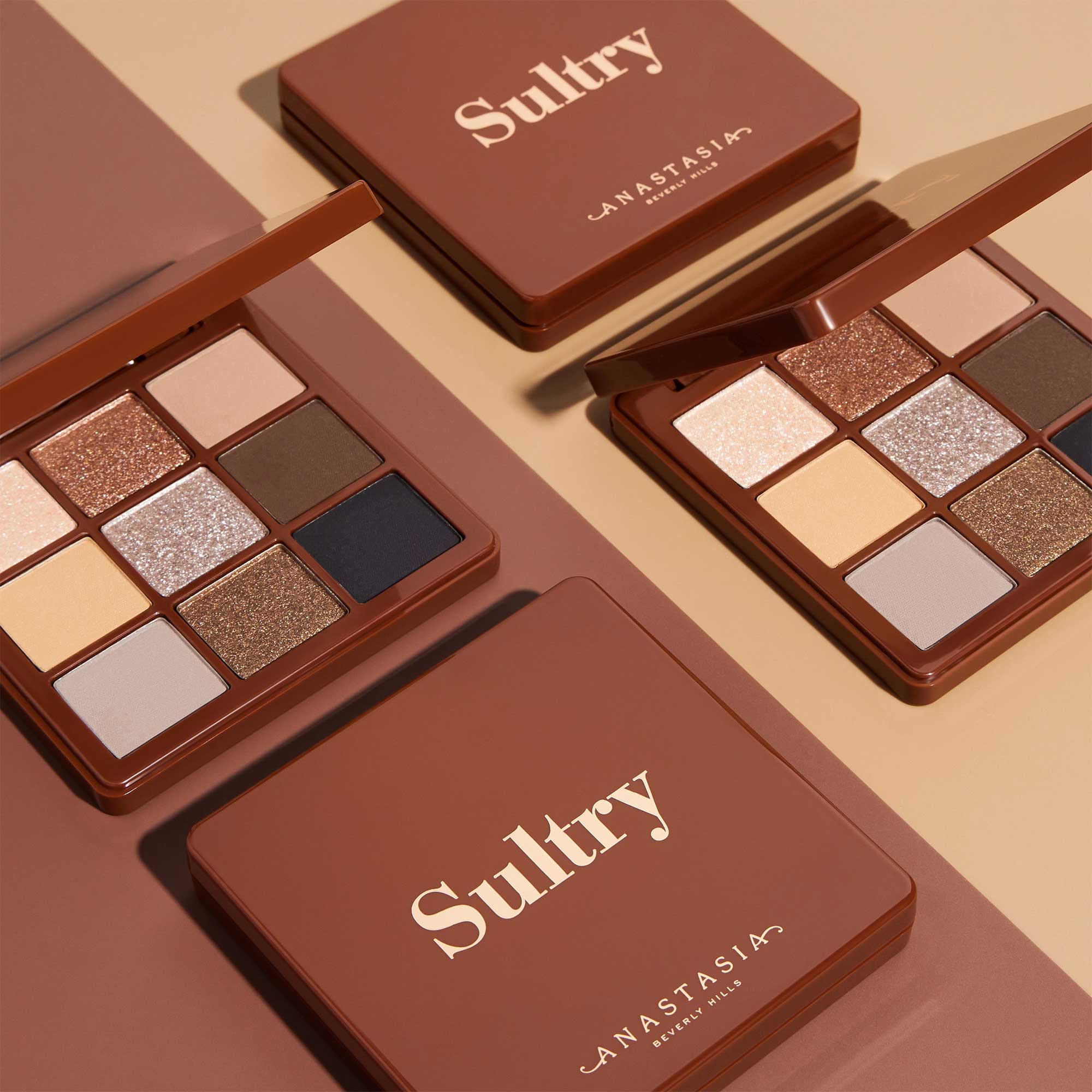 Sultry Mini Eyeshadow Palette - Image 6